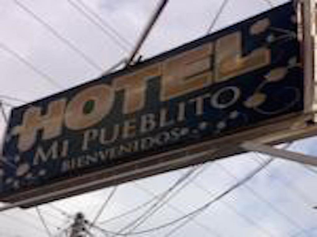 Hotel Mi Pueblito Tonala  Bagian luar foto