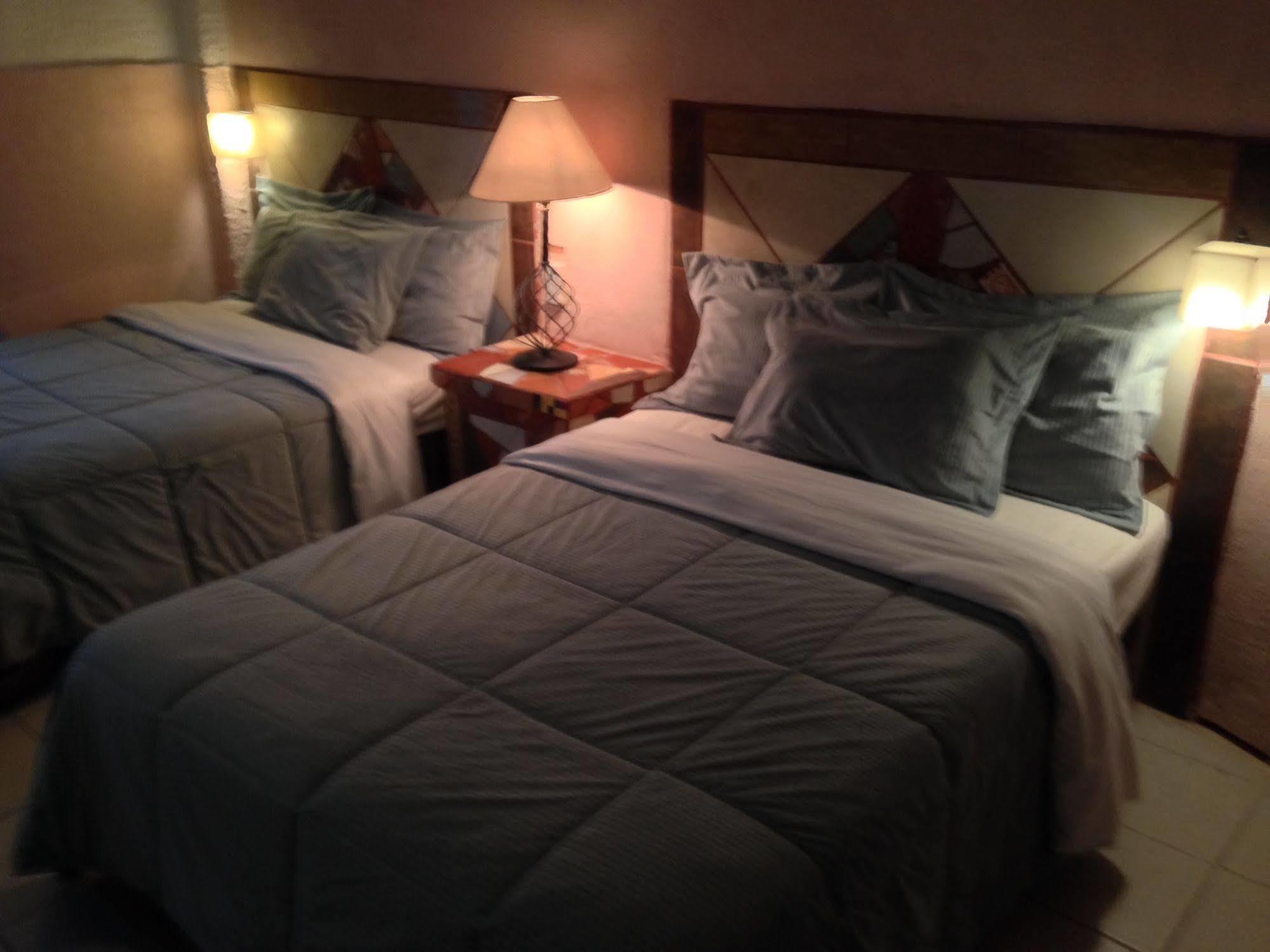 Hotel Mi Pueblito Tonala  Bagian luar foto