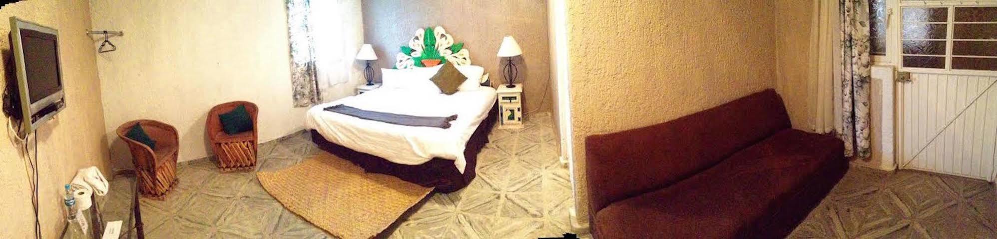 Hotel Mi Pueblito Tonala  Bagian luar foto